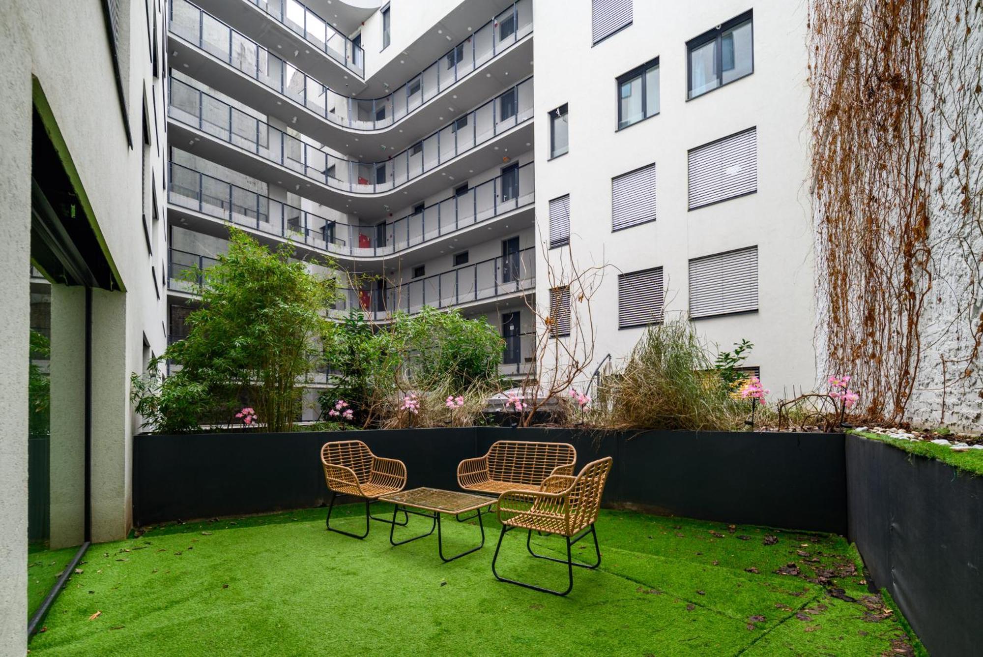 Raday K203 With Private Balcony * Boedapest